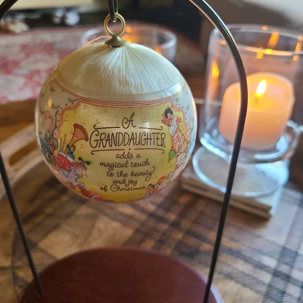 Hallmark unbreakable satin